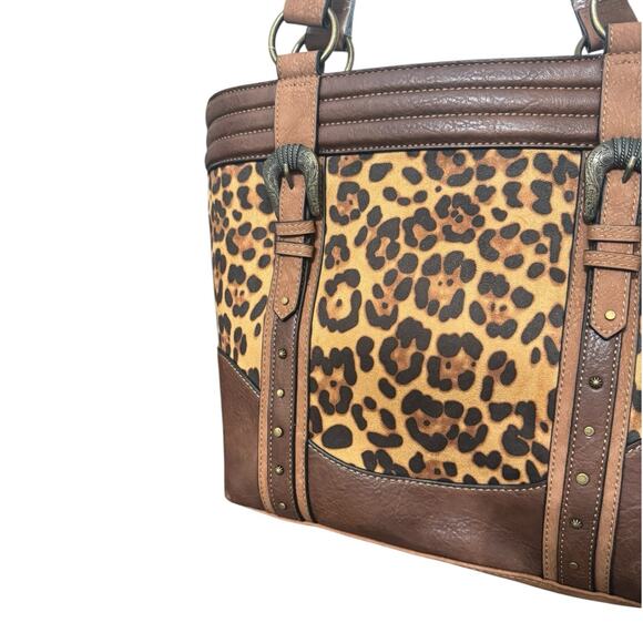 NWT! Justin Cheetah Animal Print Concealed Carry with Brown Trim Tote - Picture 6 of 12